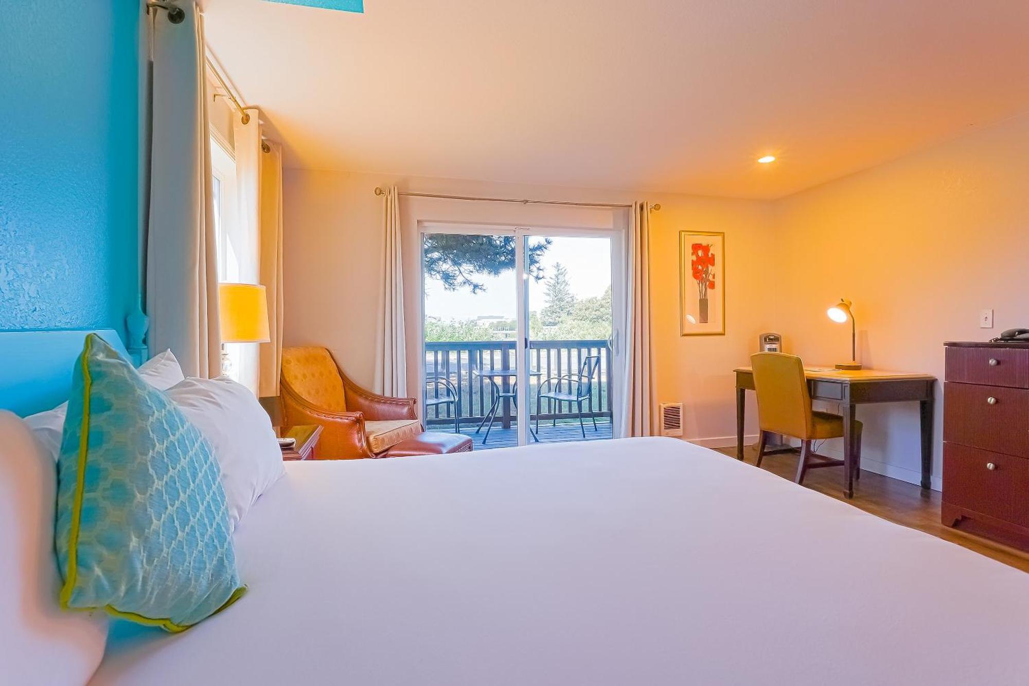 Coast River Inn By Oyo Seaside Dış mekan fotoğraf